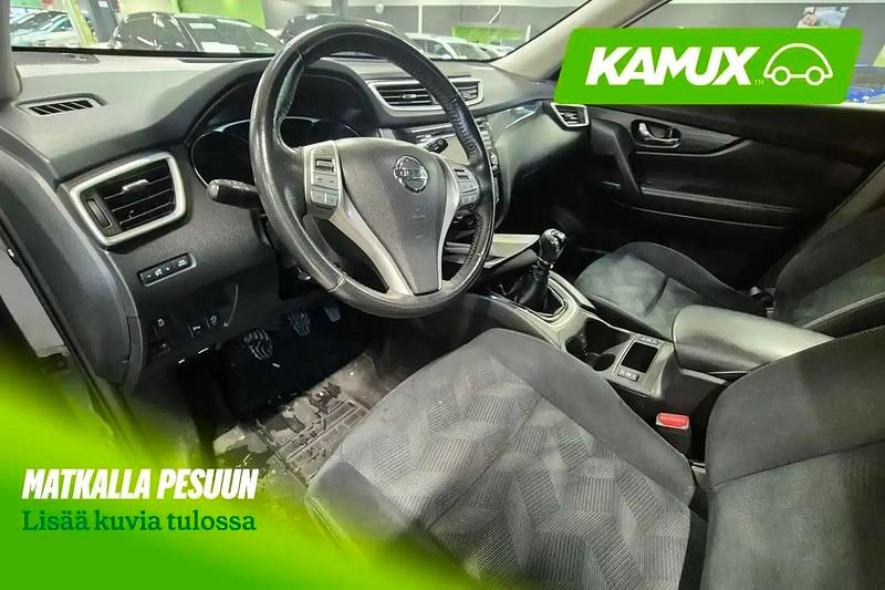 Käytetty Nissan X-Trail 131 HP (96 kW) 2017 Sininen Katumaasturi