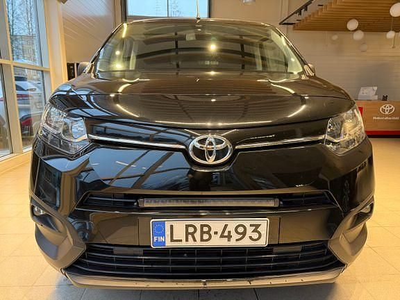 Käytetty Toyota Proace City Active 102 HP (75 kW) 2021 Musta Tila-auto
