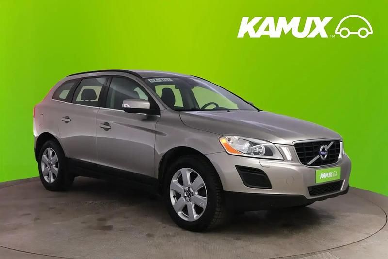 Käytetty Volvo XC60 Momentum 163 HP (119 kW) 2011 Ruskea Katumaasturi