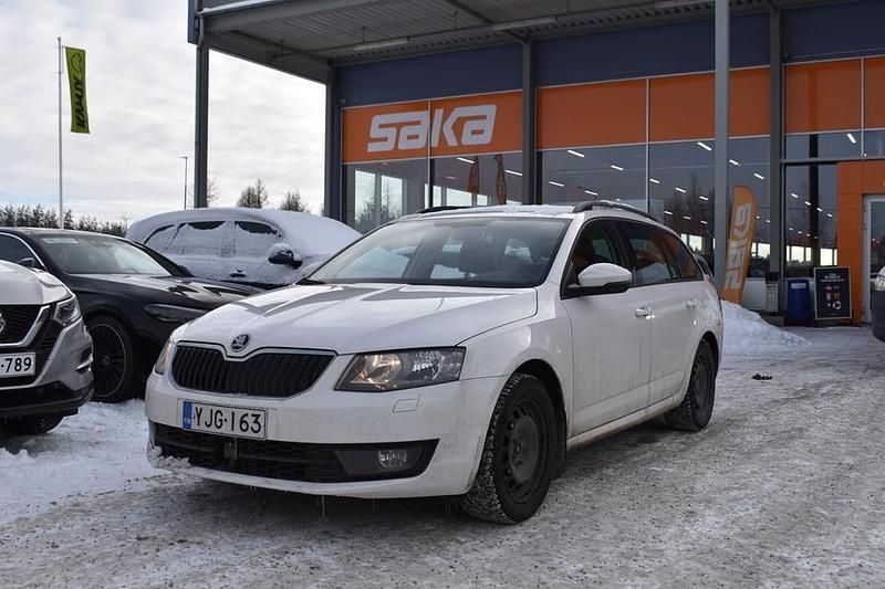 Käytetty Skoda Octavia Ambition 150 HP (110 kW) 2017 Farmari
