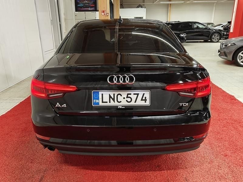 Käytetty Audi A4 Business 150 HP (110 kW) 2016 Sedan