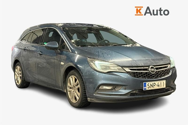 Käytetty Opel Astra Innovation 136 HP (100 kW) 2016 Sininen Farmari