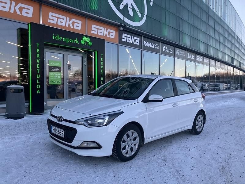 Käytetty Hyundai i20 Comfort 84 HP (61 kW) 2018 Viistoperä