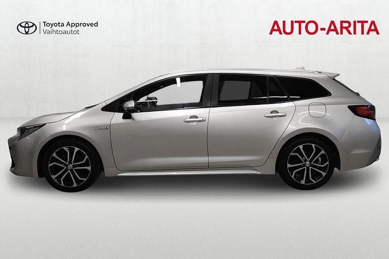 Käytetty Toyota Corolla Active 122 HP (89 kW) 2019 Hopea Farmari