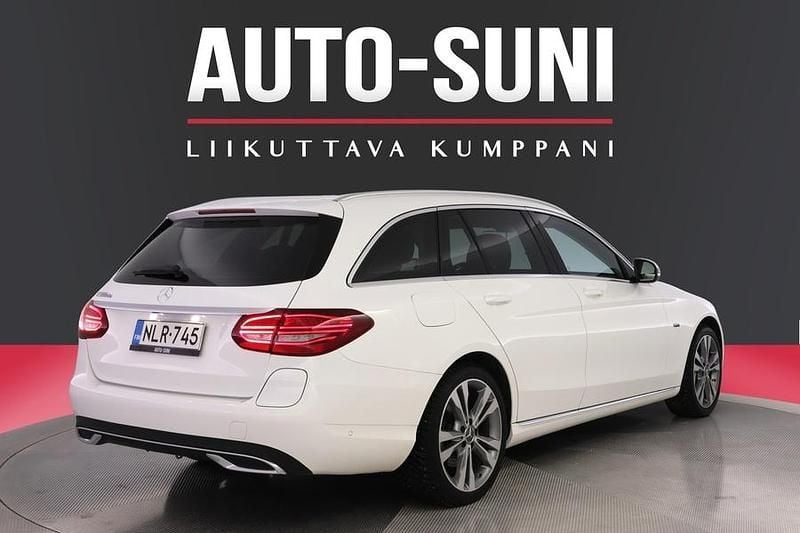 Käytetty Mercedes C300e Avantgarde Edition 194 HP (142 kW) 2019 Valkoinen Farmari