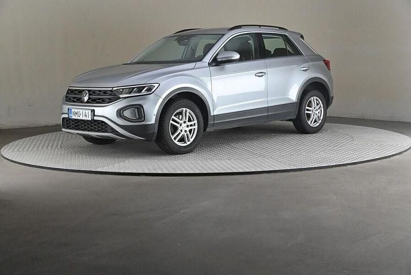 Käytetty 2022 VW T-Roc Comfortline Katumaasturi | 19 200 € (Perustarjous) - Kuva 1/4