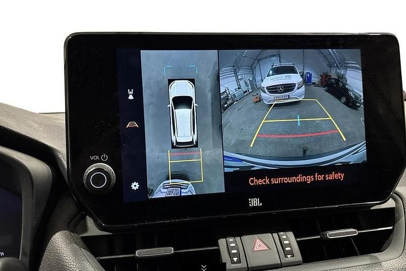 Käytetty Toyota RAV4 Hybrid Premium 222 HP (163 kW) 2023 Katumaasturi