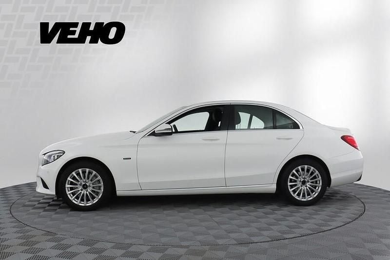 Käytetty Mercedes C300e Avantgarde Edition 211 HP (155 kW) 2020 Valkoinen Sedan