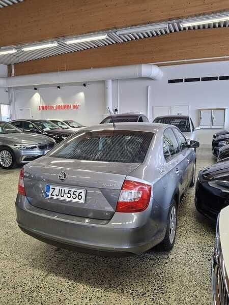 Käytetty Skoda Rapid Ambition 86 HP (63 kW) 2013 Hopea Viistoperä