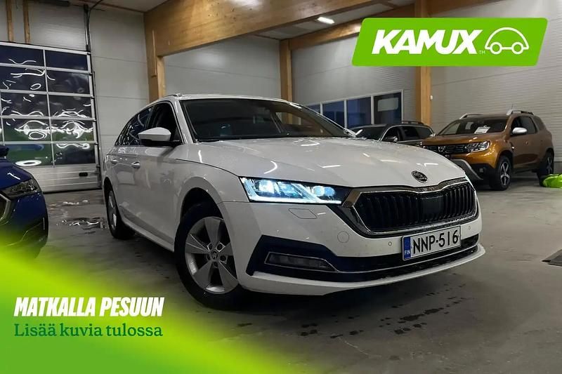 Valkoinen Käytetty 2021 Skoda Octavia Style Farmari | 23 690 € (Hieman kallis) - Kuva 1/4