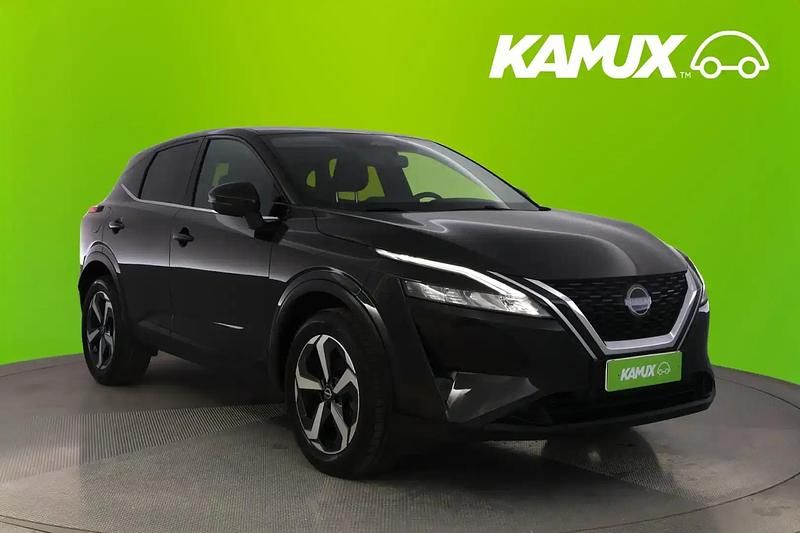 Käytetty Nissan Qashqai N-Connecta 158 HP (116 kW) 2023 Musta Katumaasturi