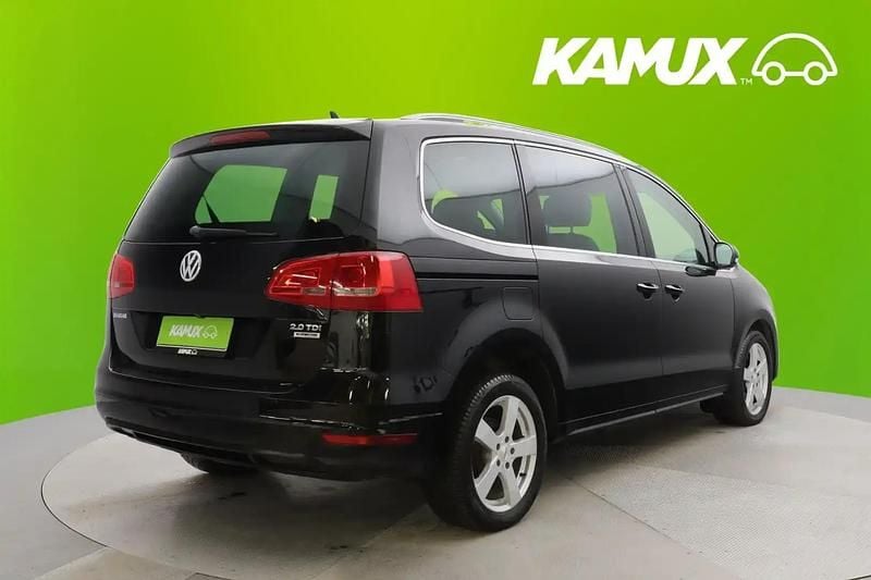 Käytetty VW Sharan Highline 177 HP (130 kW) 2014 Musta Tila-auto