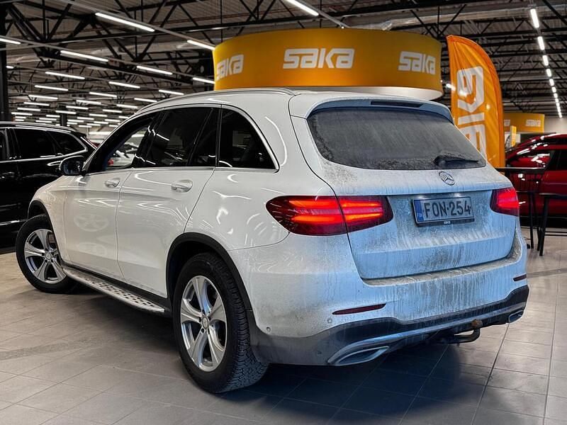 Käytetty Mercedes GLC250 Business 204 HP (150 kW) 2017 Katumaasturi