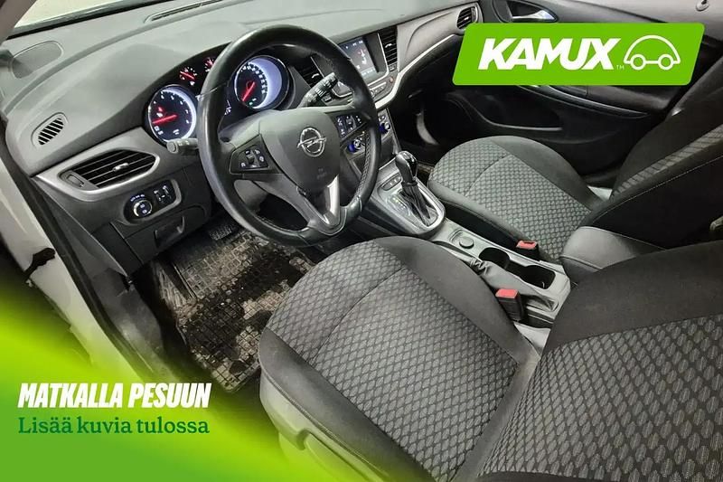 Käytetty Opel Astra 150 HP (110 kW) 2017 Valkoinen Sedan