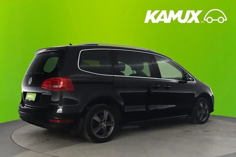 Käytetty VW Sharan Highline 177 HP (130 kW) 2014 Musta Tila-auto