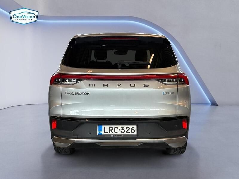 Käytetty Maxus D60e 130 kW (177 HP) 2022 Katumaasturi