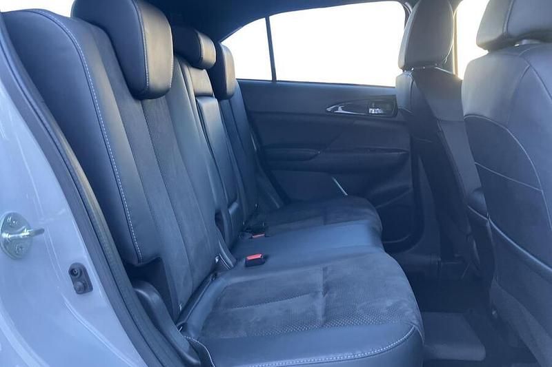 Käytetty Mitsubishi Eclipse Cross Invite+ 185 HP (136 kW) 2022 Valkoinen Katumaasturi