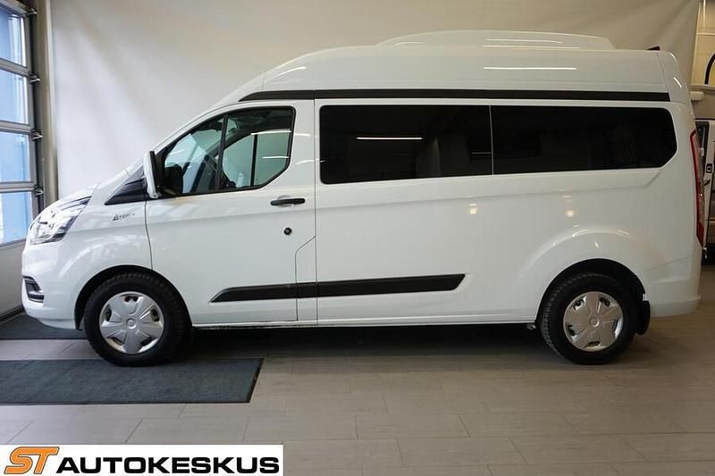 Valkoinen Käytetty 2023 Ford Transit Custom Trend Katumaasturi | 67 900 € - Kuva 1/4
