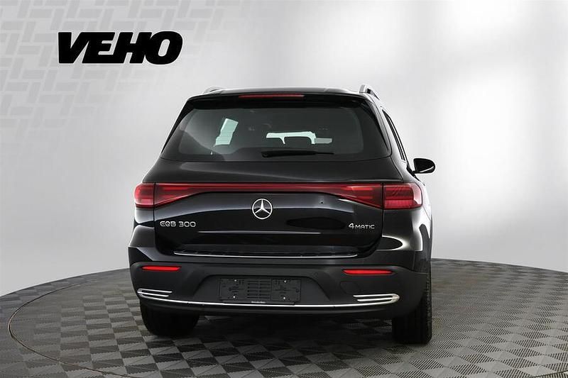 Uusi Mercedes EQB300 167 kW (228 HP) 2025 Katumaasturi