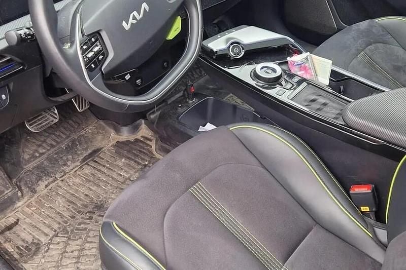 Käytetty Kia EV6 GT 239 kW (325 HP) 2023 Katumaasturi