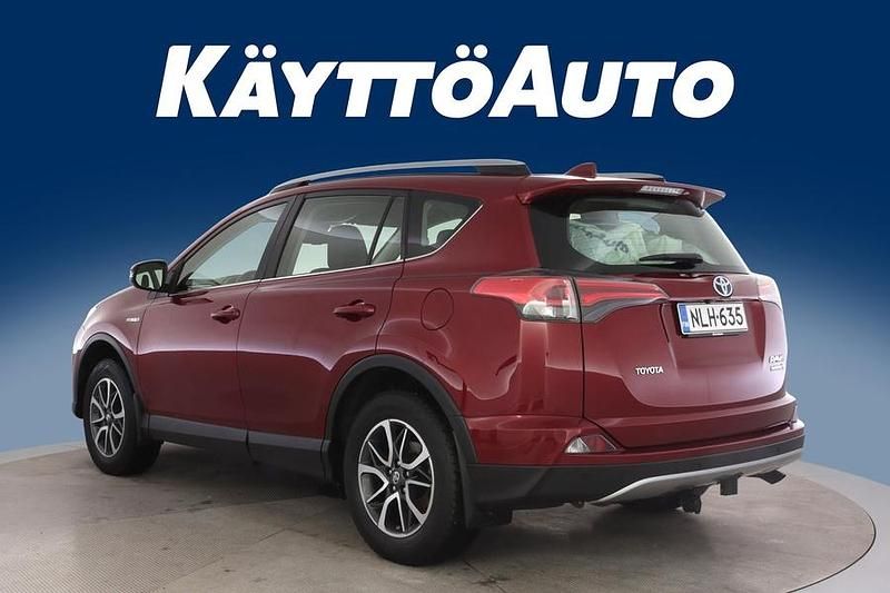 Käytetty Toyota RAV4 Hybrid Active 155 HP (114 kW) 2018 Punainen Katumaasturi