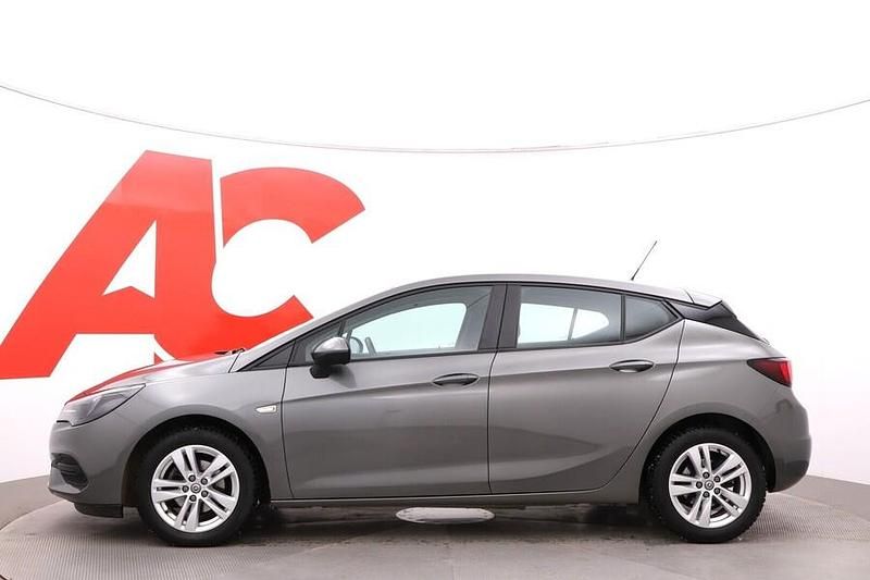 Käytetty Opel Astra Ultimate 146 HP (107 kW) 2020 Viistoperä