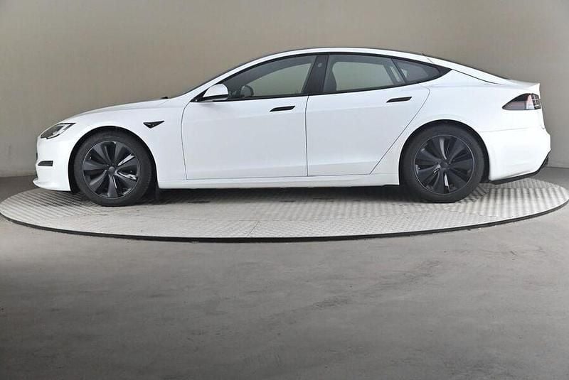 Käytetty Tesla Model S Long Range AWD 397 kW (541 HP) 2023 Viistoperä