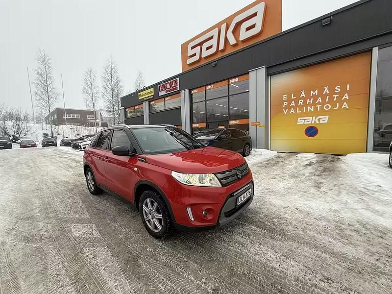 Käytetty Suzuki Vitara GL 120 HP (88 kW) 2017 Katumaasturi