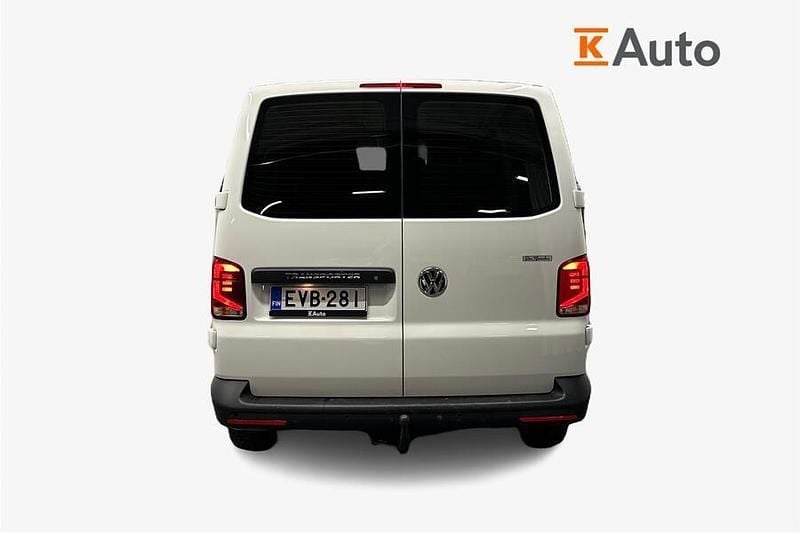 Käytetty VW Transporter 110 HP (80 kW) 2024 Van