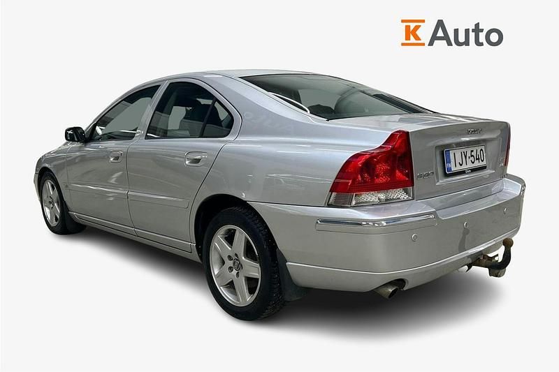 Käytetty Volvo S60 Summum 209 HP (153 kW) 2006 Harmaa Sedan