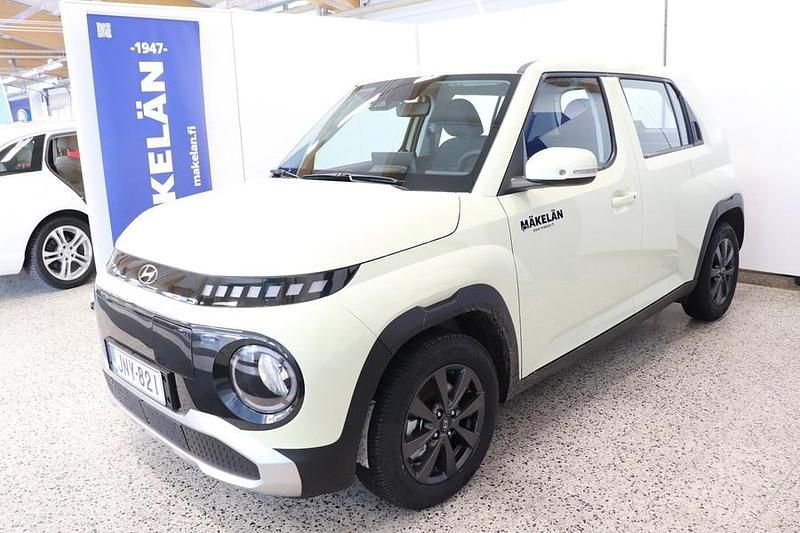 Käytetty Hyundai Inster 85 kW (116 HP) 2025 Keltainen Viistoperä