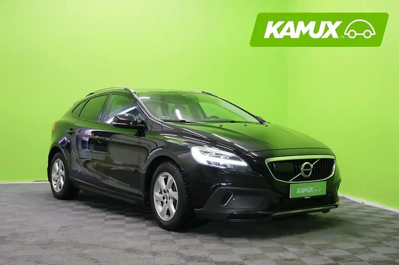 Käytetty Volvo V40 CC Summum 120 HP (88 kW) 2017 Musta Farmari