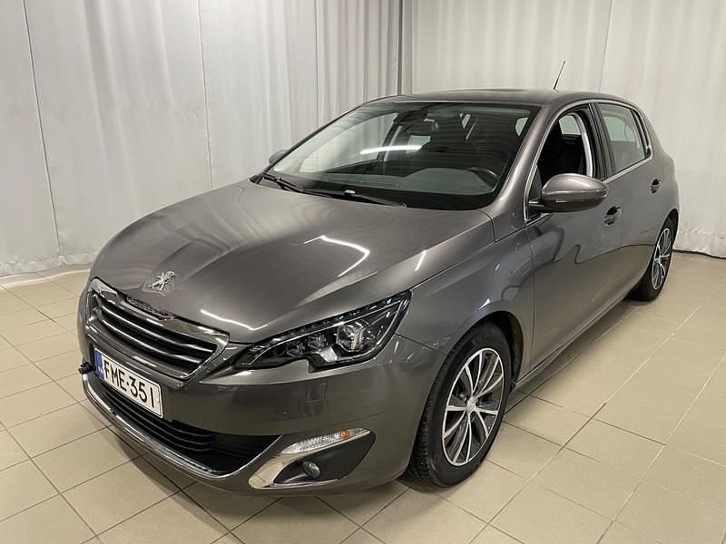 Käytetty Peugeot 308 Allure 131 HP (96 kW) 2016 Viistoperä