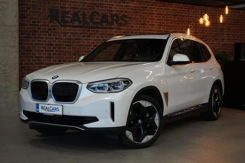 Käytetty 2021 BMW iX3 Katumaasturi | 36 900 € (Perustarjous) - Kuva 1/4