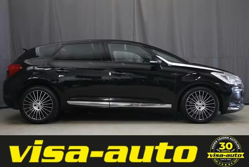 Käytetty Citroën DS5 So Chic 200 HP (147 kW) 2012 Musta Viistoperä