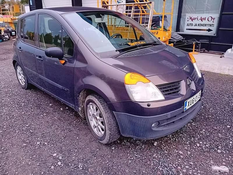 Käytetty Renault Modus 98 HP (72 kW) 2005 Harmaa Tila-auto