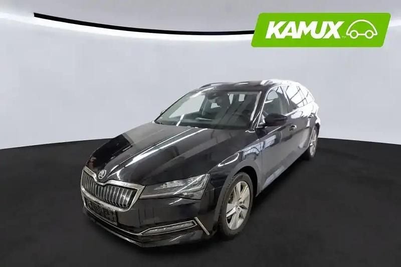 Käytetty Skoda Superb Style 156 HP (114 kW) 2022 Musta Farmari