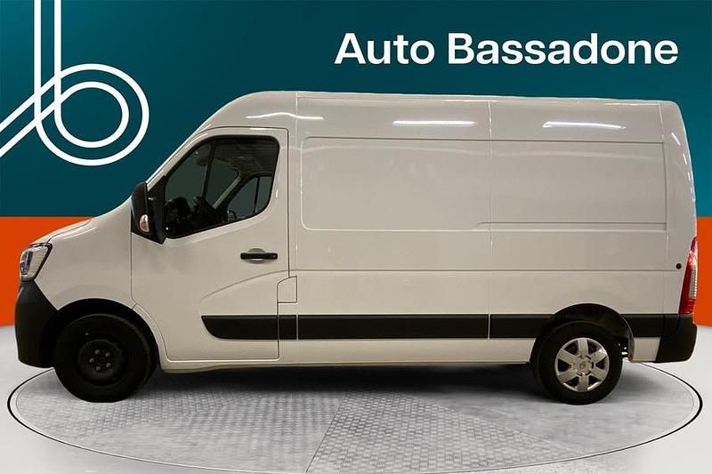 Käytetty Renault Master 150 HP (110 kW) 2023 Van