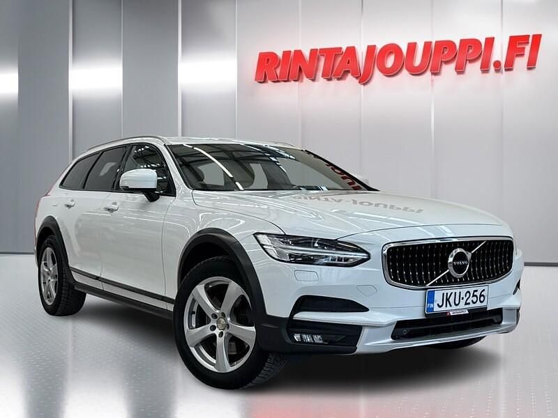 Käytetty Volvo V90 CC Business Edition 190 HP (139 kW) 2018 Farmari