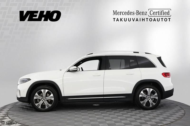 Käytetty Mercedes EQB300 Business 167 kW (228 HP) 2024 Katumaasturi