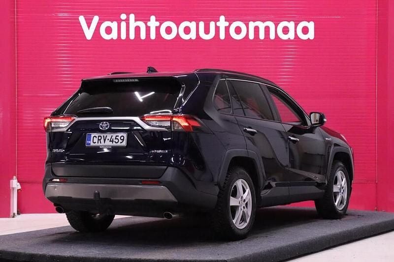Käytetty Toyota RAV4 Hybrid Premium 178 HP (130 kW) 2019 Katumaasturi