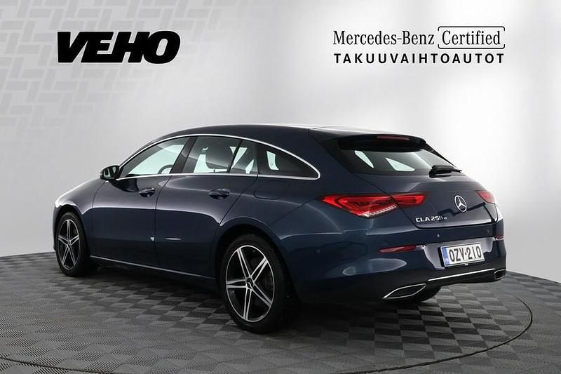 Käytetty Mercedes CLA250e Advantage 160 HP (117 kW) 2023 Sininen Sedan