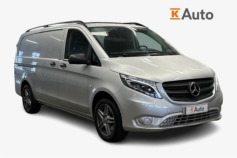 Käytetty Mercedes Vito 190 HP (139 kW) 2018 Hopea Van