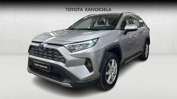 Hopea Käytetty 2019 Toyota RAV4 Active Katumaasturi | 27 490 € (Hyvä tarjous) - Kuva 1/4