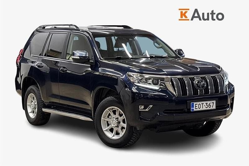 Käytetty Toyota Land Cruiser Active 177 HP (130 kW) 2018 Met. sininen Katumaasturi