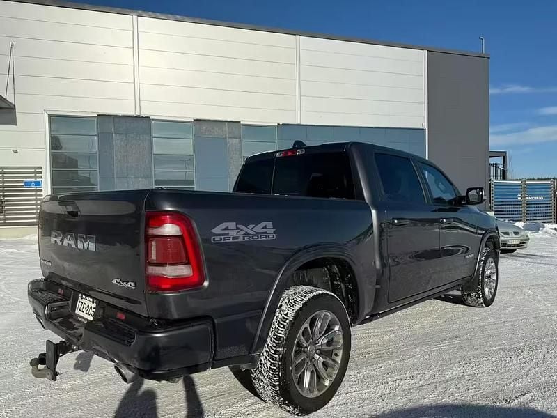 Käytetty Dodge Ram 401 HP (294 kW) 2019 Nouto
