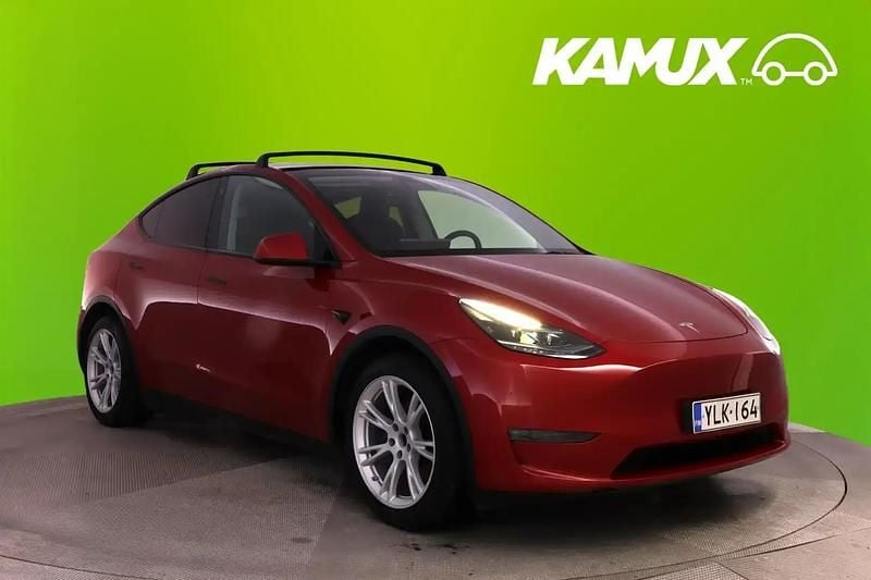 Punainen Käytetty 2021 Tesla Model Y Katumaasturi | 31 190 € (Perustarjous) - Kuva 1/4