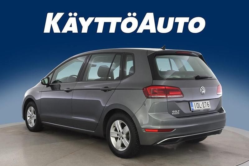 Käytetty VW Golf Sportsvan Comfortline 116 HP (85 kW) 2018 Harmaa Tila-auto