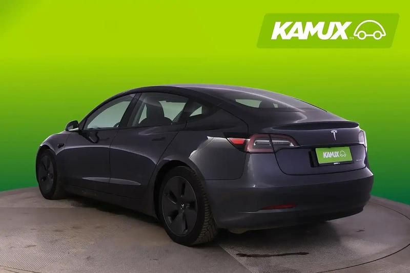 Käytetty Tesla Model 3 366 kW (498 HP) 2021 Hopea / harmaa Sedan
