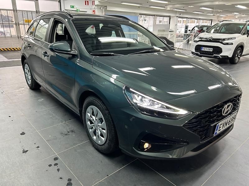 Käytetty Hyundai i30 101 HP (74 kW) 2025 Farmari